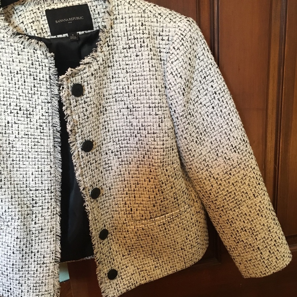 Banana Republic black and white blazer